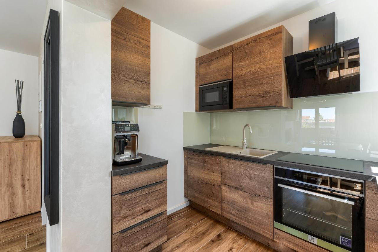 Moderan Kondominij + Terasa Zadar Exteriör bild
